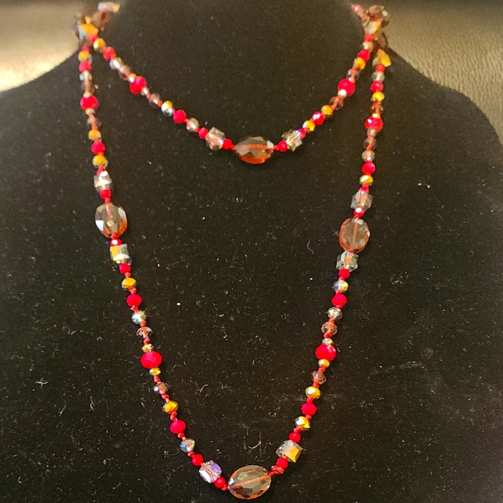 Elegant Multicolor Beaded Necklace
